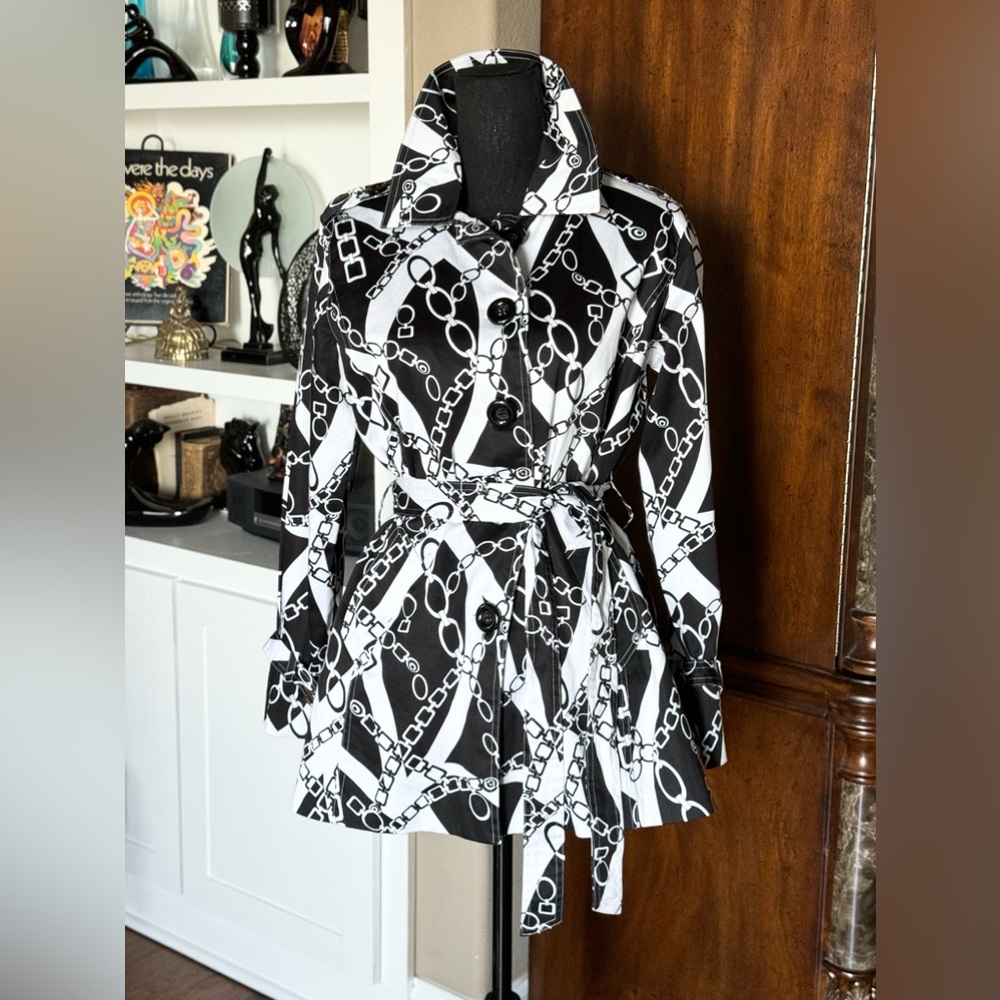 ShanaK Black and White‎ Chain link Trench Coat